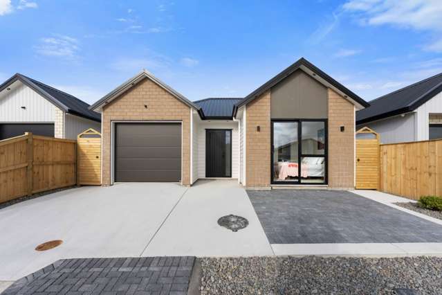 Spacious & Versatile Family Home