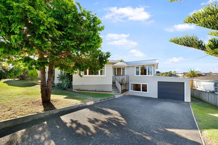 8 Geneva Place Blockhouse Bay_23