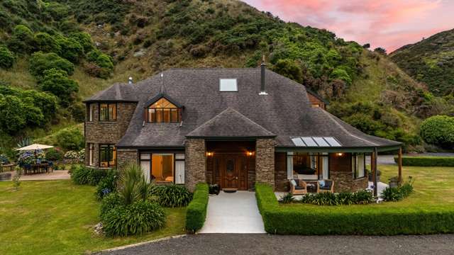 COUNTRY CALM WITH ROOM TO GROW – LAST CHANCE!