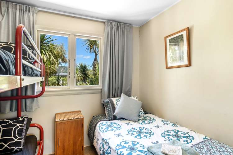 39 Bishop Road Parapara_6