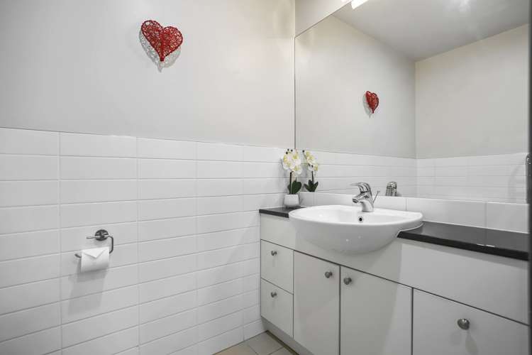 12/73 Anzac Street Takapuna_12