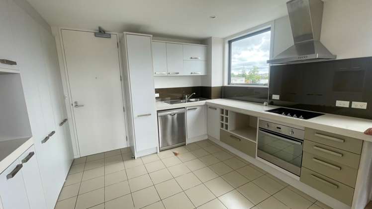 2d/84 Gunner Drive Te Atatu Peninsula_2