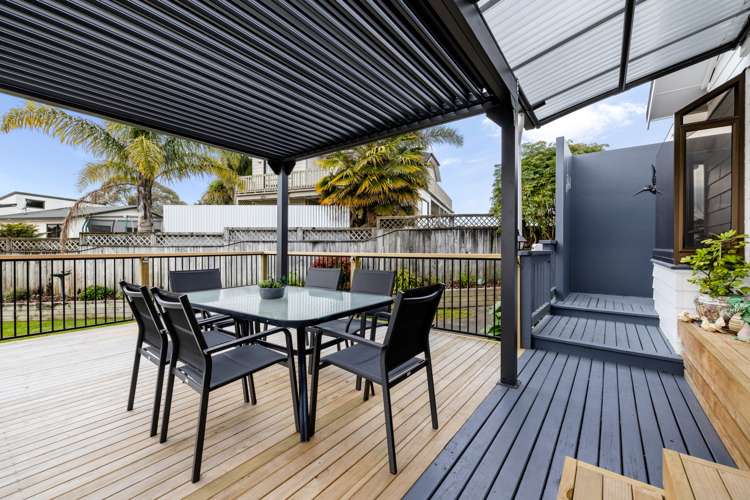 43 Lansdowne Crescent Glenview_26