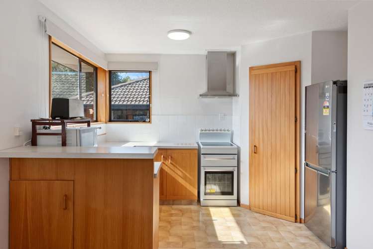 2/12 Algie Place Avonhead_2