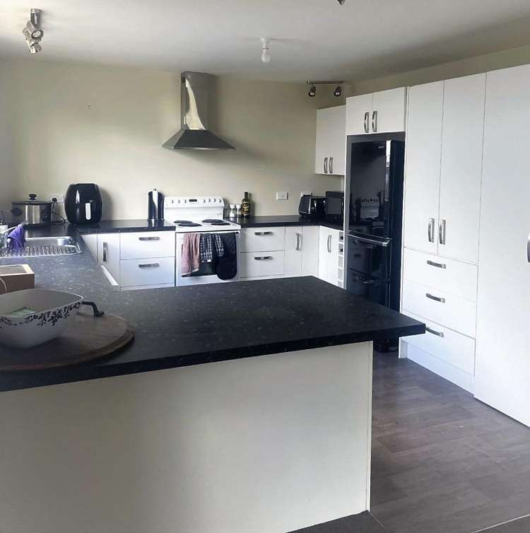 466 Elles Road 10550_3