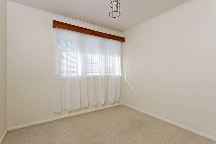 22 Kirrie Avenue Te Atatu South_8