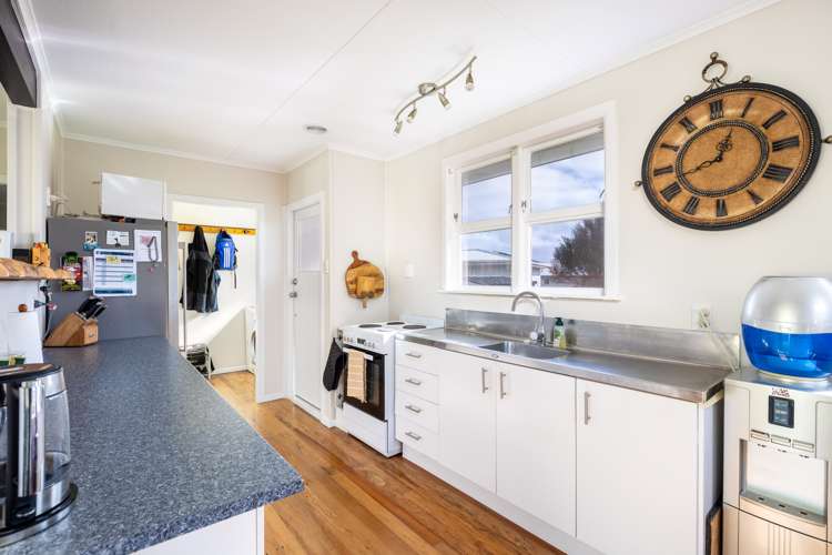 2 Newbury Place Waitara_7