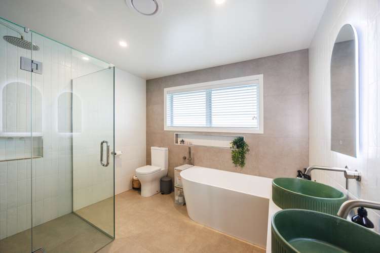 89 Churcher Street Feilding_9