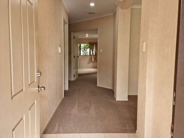 41 Baverstock Road Flat Bush_2