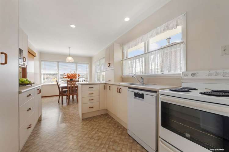 12 Dundee Place Blockhouse Bay_10