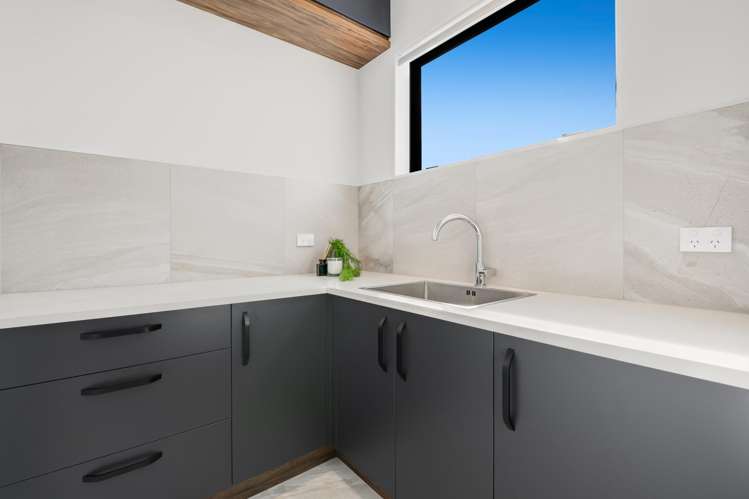 279 West Hoe Heights Orewa_30