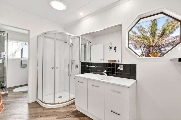 17 Lord Auckland Road Wakefield_9