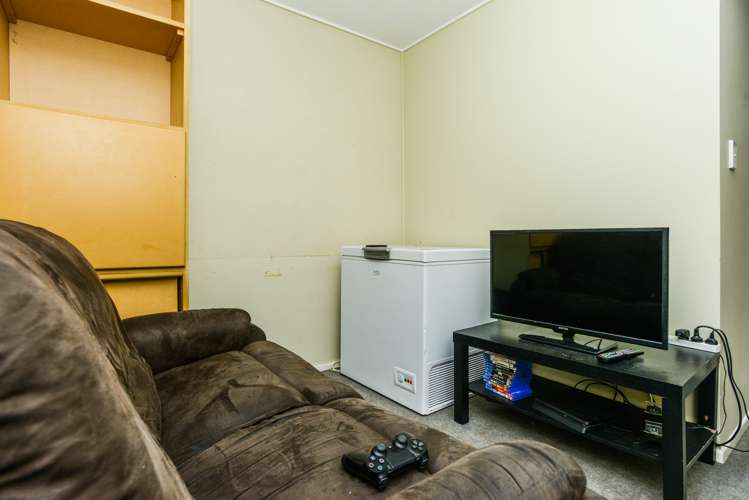 6 Latham Stubbs Crescent Waipawa_13