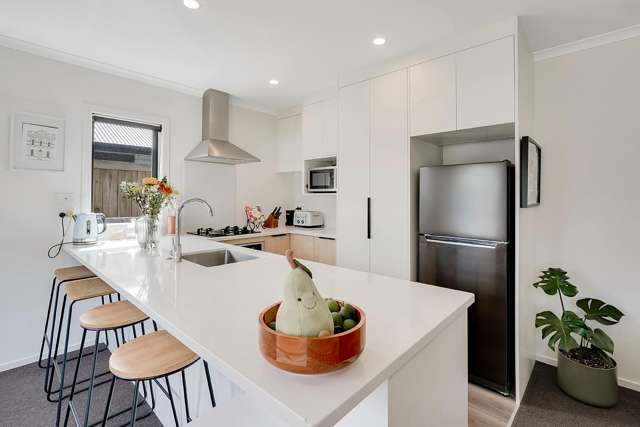 2/11 Forster Avenue Hillcrest_3
