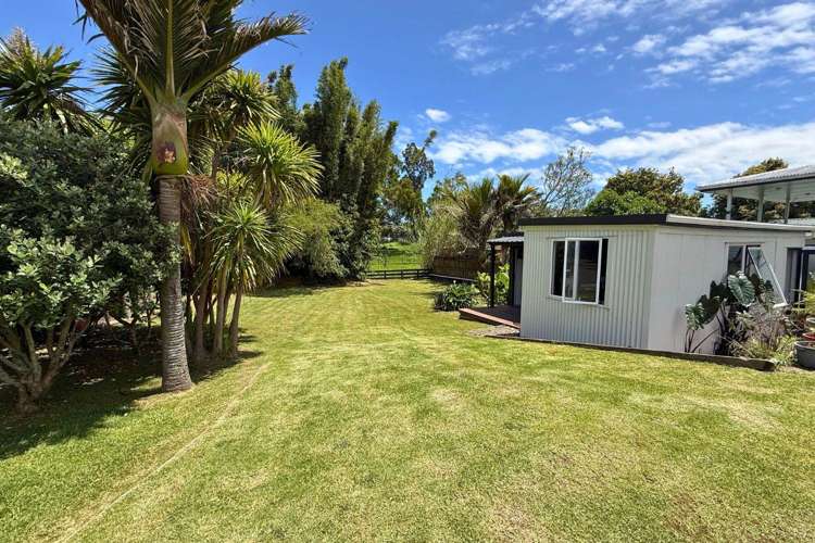 119 Awaroa Road Helensville_9