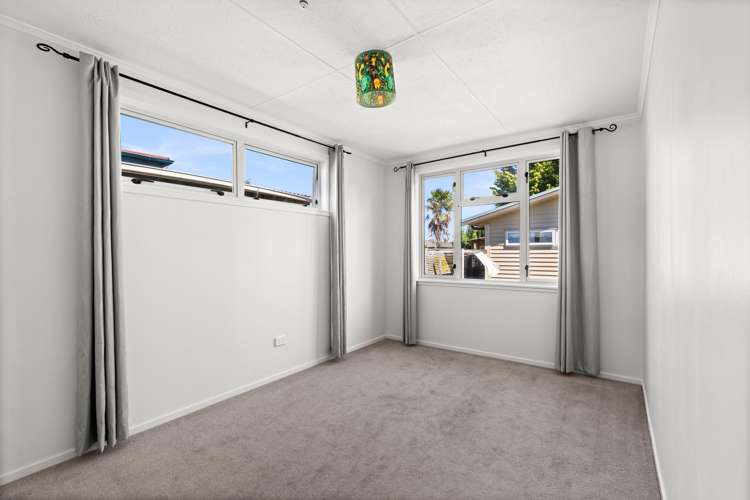 803 Puriri Street Raureka_11