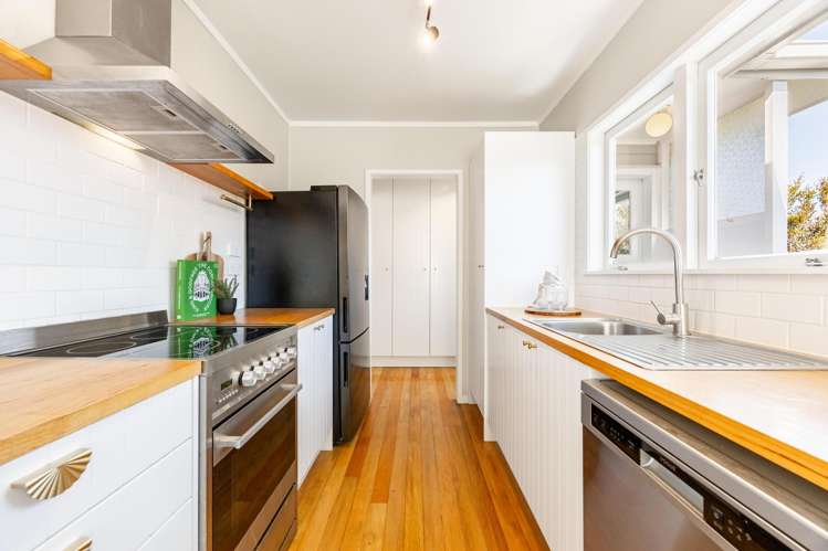 15 Hellyers Street Birkdale_5