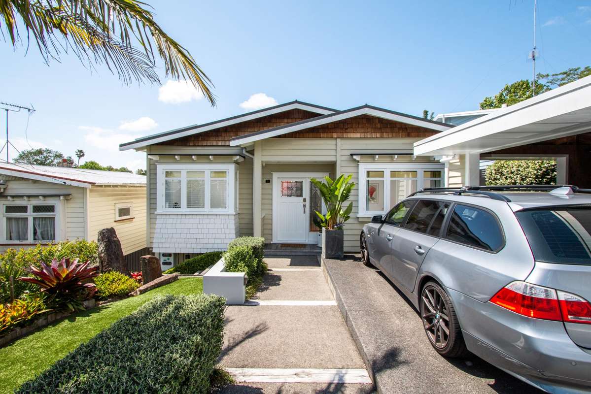 47 Warwick Avenue_0