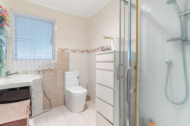 68 Diorella Drive Clover Park_8