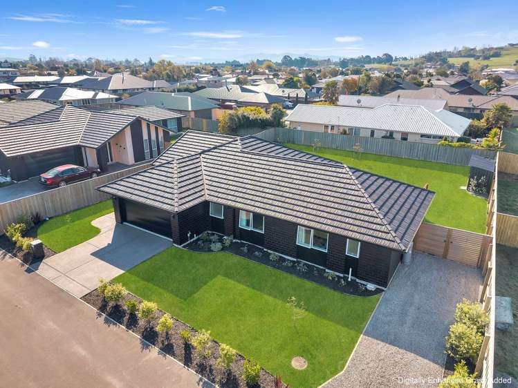 2 Upham Way Amberley_11