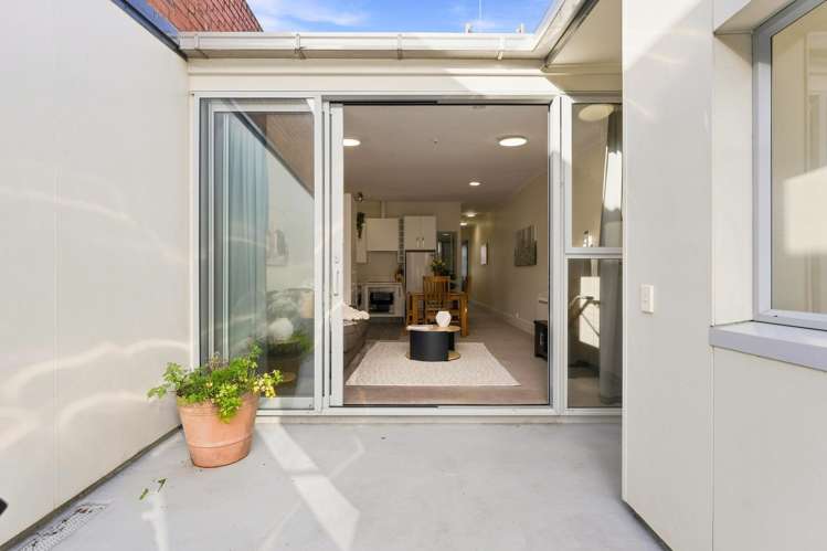 237C Moray Place Dunedin Central_16