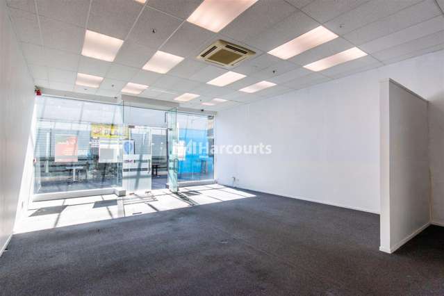 Shop 4/62-78 Hurstmere Road Takapuna_4