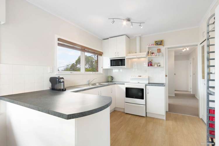 11 Barberry Lane Te Atatu Peninsula_3
