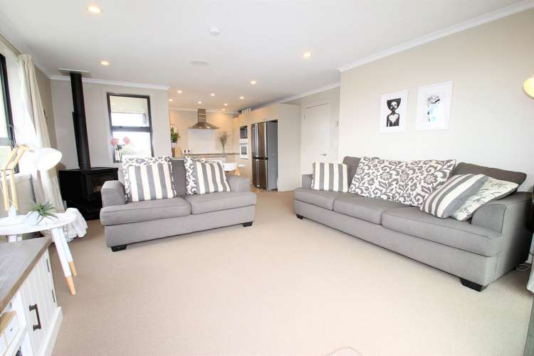 6 Kohu Place Halfway Bush_6