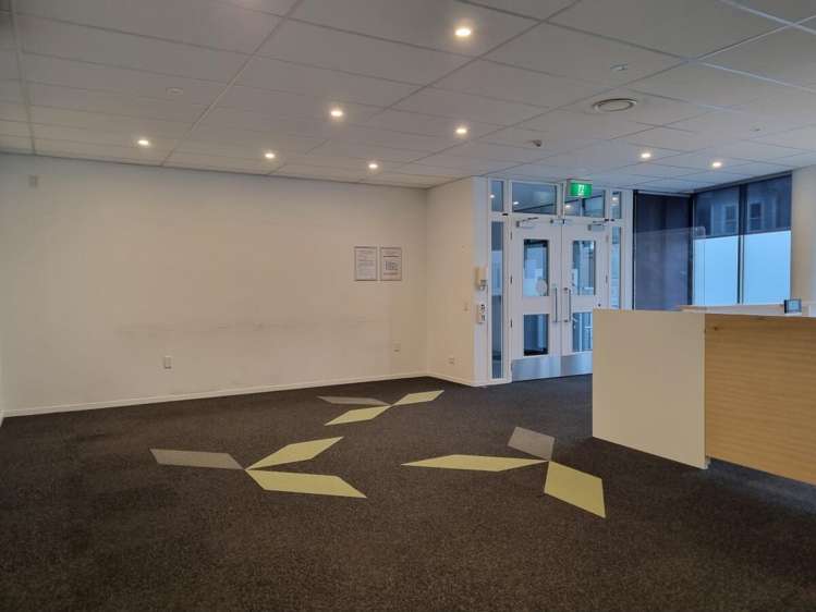 Whole Ground Floor, 45 Rugby Street Te Aro_10
