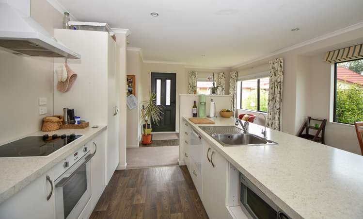 14/55 Armstrong Avenue Carterton_3