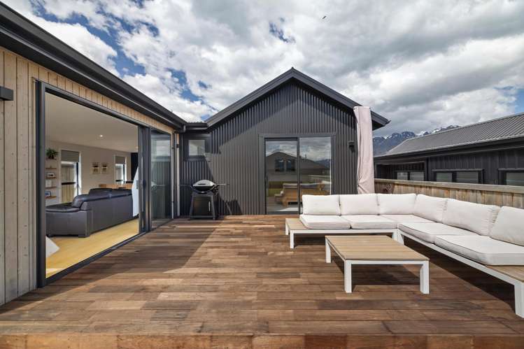 8 Plough Street Jacks Point_4