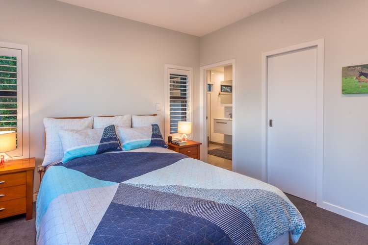 287 Forest Hill Road Waiatarua_9