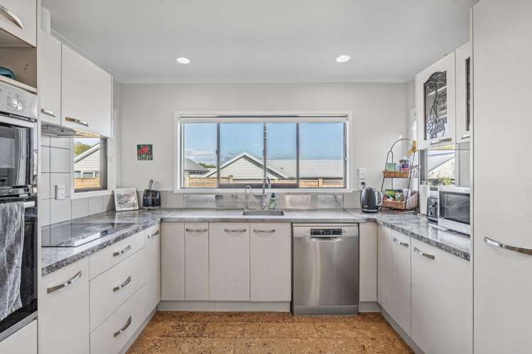 84 Burwood Road_3