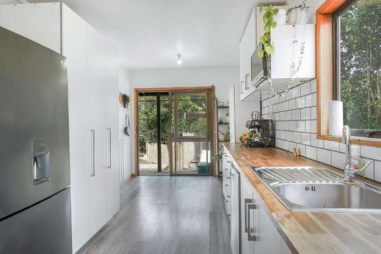 74a Kahikatea Drive Melville_2