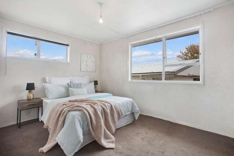 9 Newham Place Henderson_17