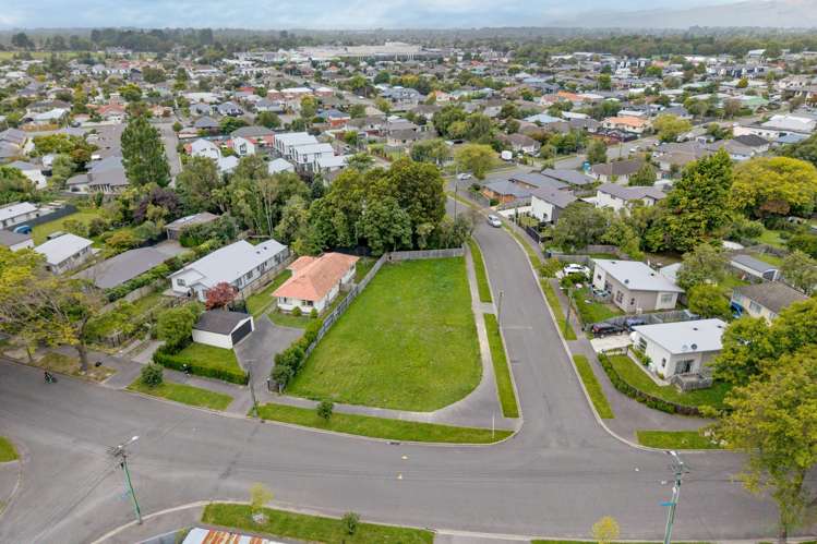 54 Emmett Street Shirley_2