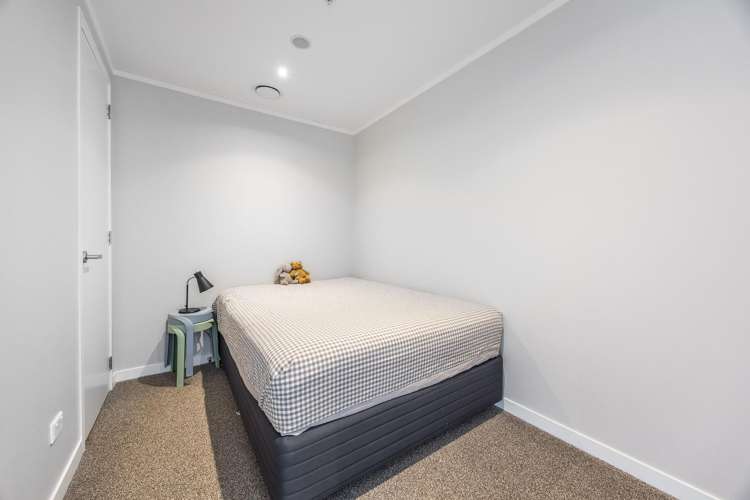 1002/145 Nelson Street Auckland Central_11