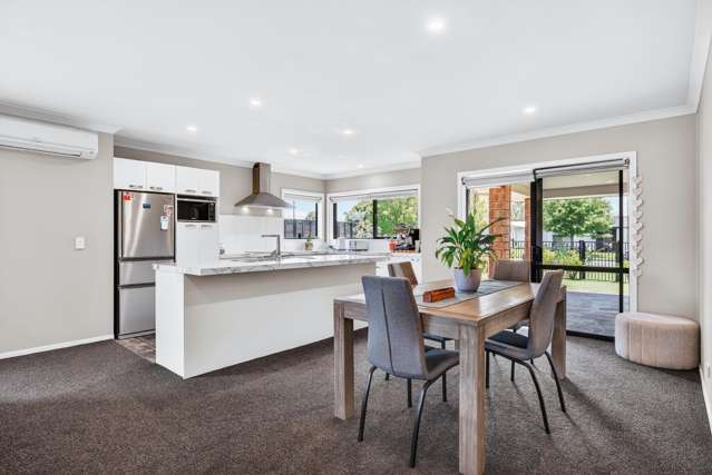 13 Maison Way Rangatira Park_2