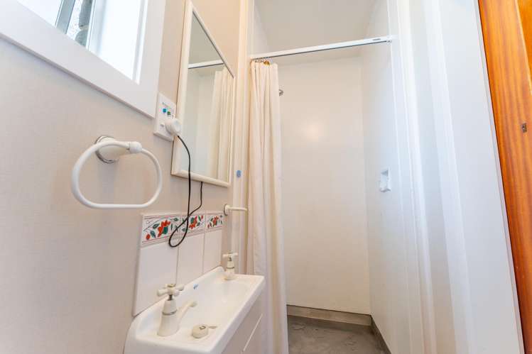 134 Cliffs Road Claremont_14