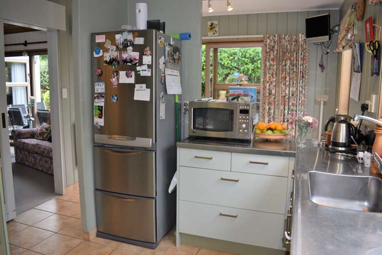 7 Knights Grove Otaki_5