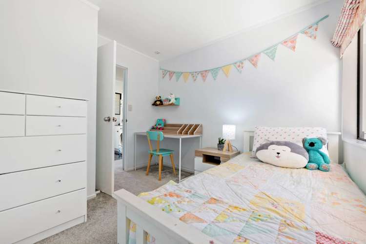 22 Everglade Drive Goodwood Heights_7