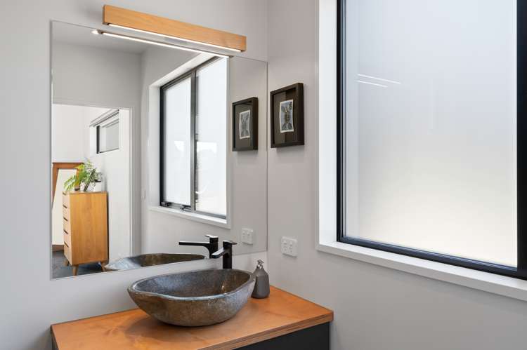 121 West Meadows Drive Wanaka_13