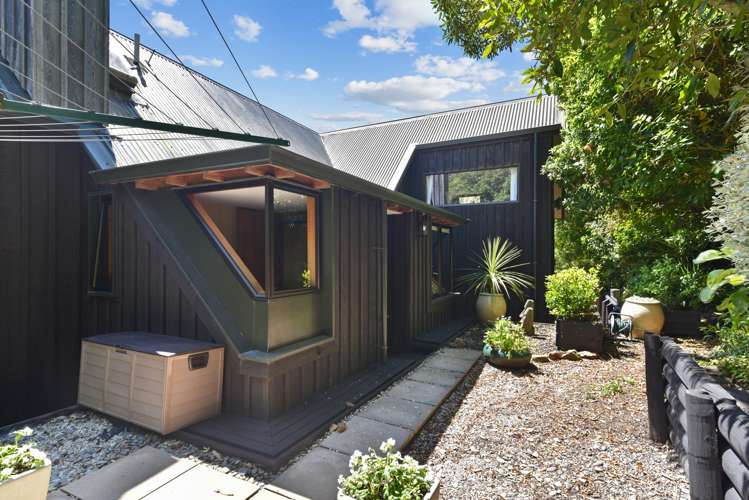 65 Irvine Road The Cove_18