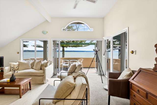 A Compelling Waterfront Offering