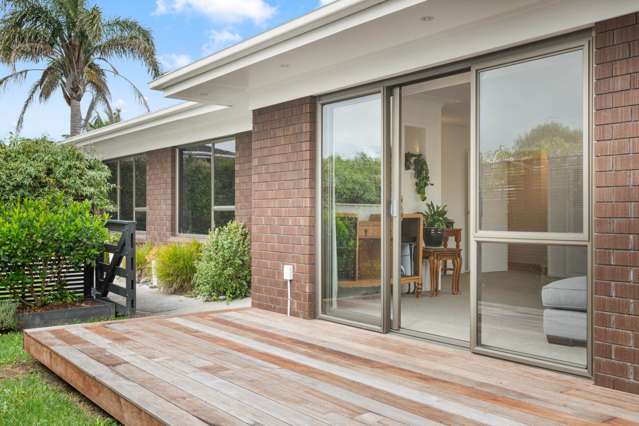 2/38 Miltonia Avenue Te Atatu South_1