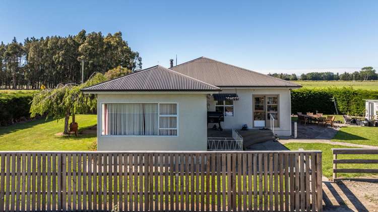 82 Dicks Road Sefton_24