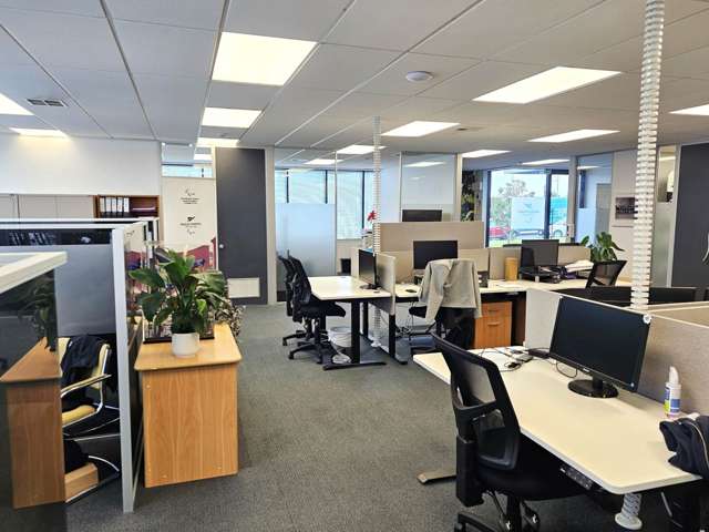 Unit B/7 Antares Place Albany_3