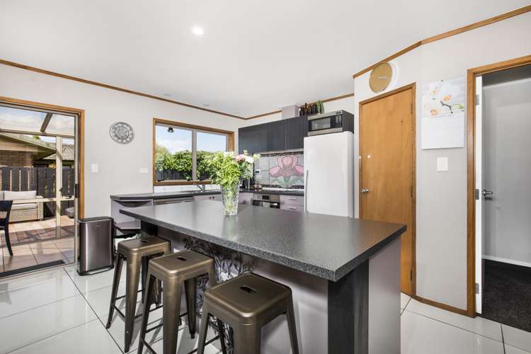 37 Evanda Crescent Conifer Grove_3