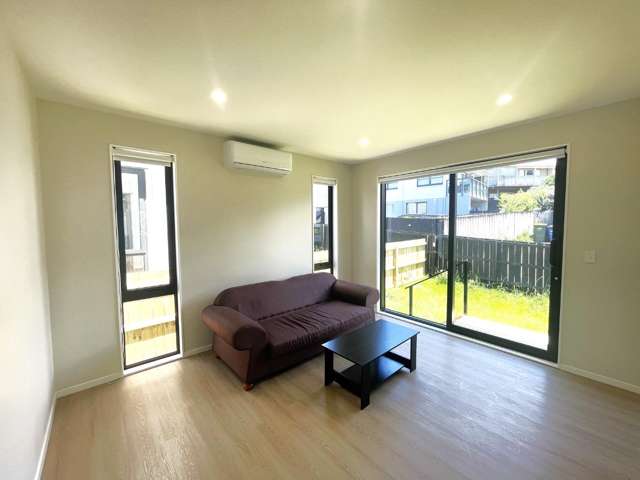 B/54 Royal View Road Te Atatu South_2