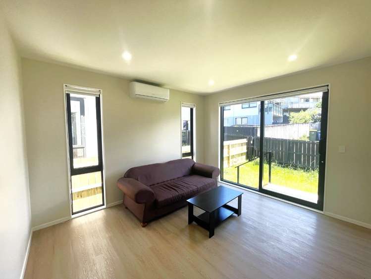 B/54 Royal View Road Te Atatu South_2